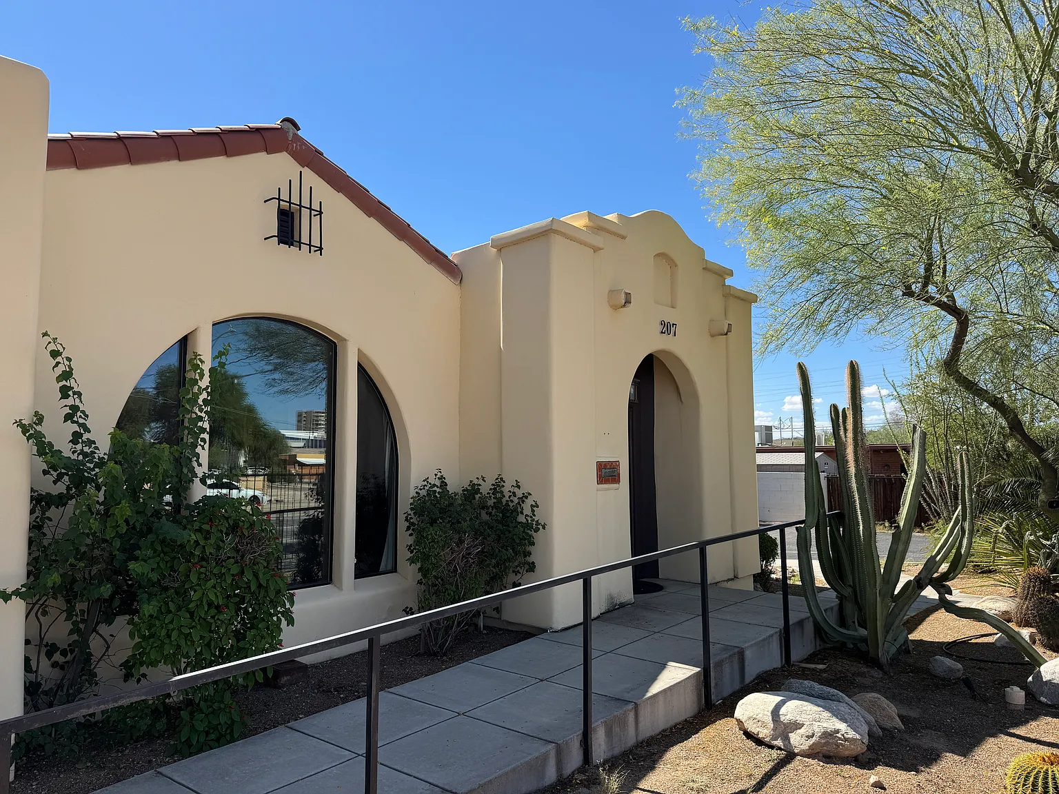 207 W Speedway Blvd — Photo 1