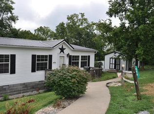 1271 French Ln, Mount Olivet, KY 41064