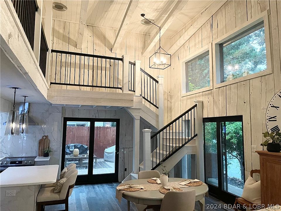 1st image of 237 Glan Tai Dr