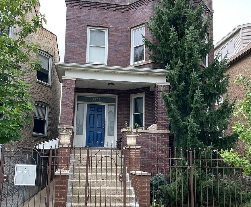 1st image of 3523 W Dickens Ave