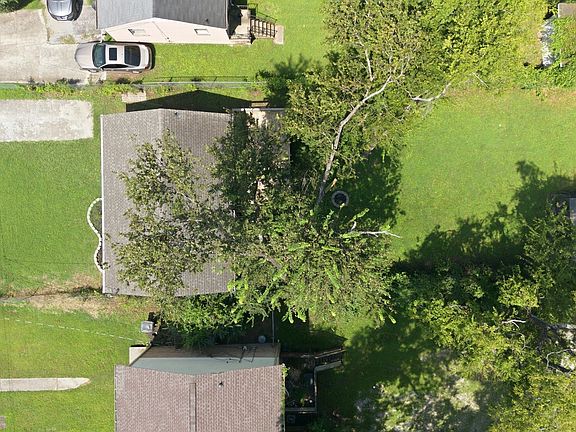 4th image of 1728 Nubell St