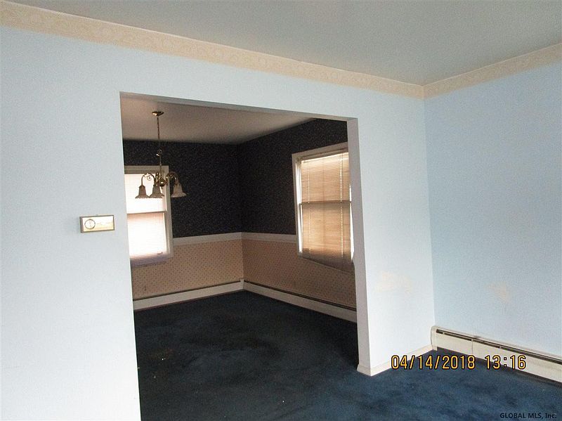 5th image of 189 UPPER STEADWELL Avenue