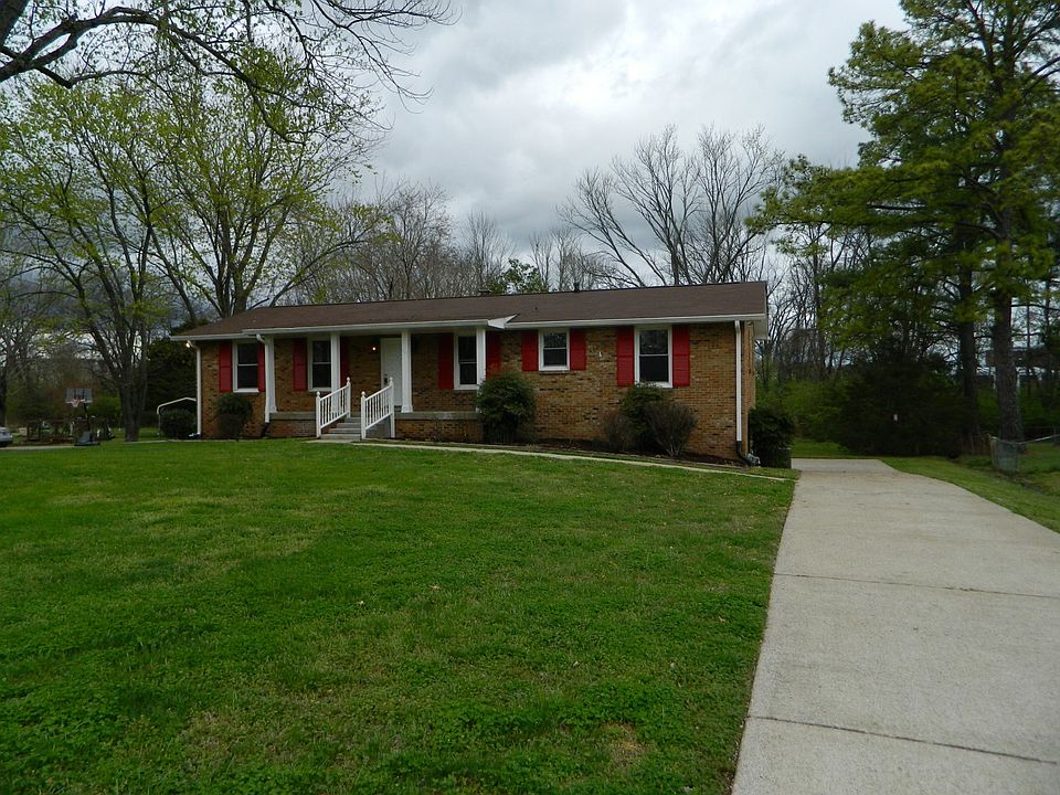 1st image of 107 Lakeside Park Ct