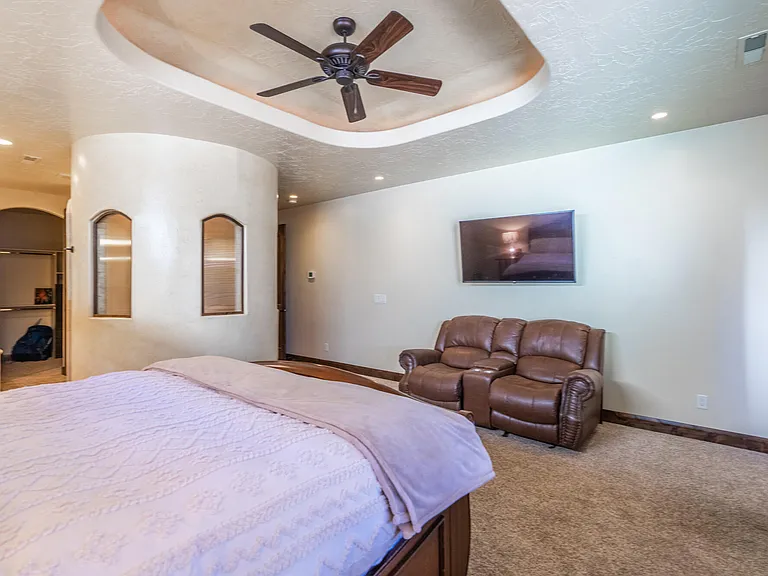 2732 S 4010 W — Photo 33