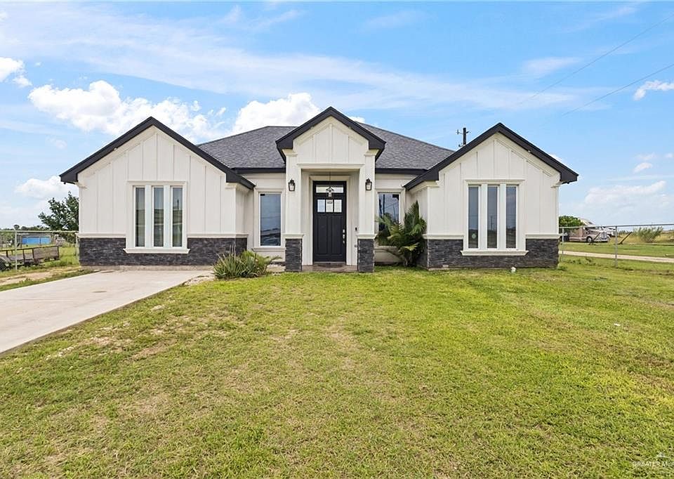 1st image of 8921 Vista De Palmas Dr