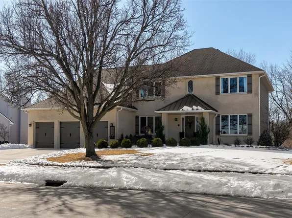 2716 Jordan Grv, West Des Moines, IA 50265