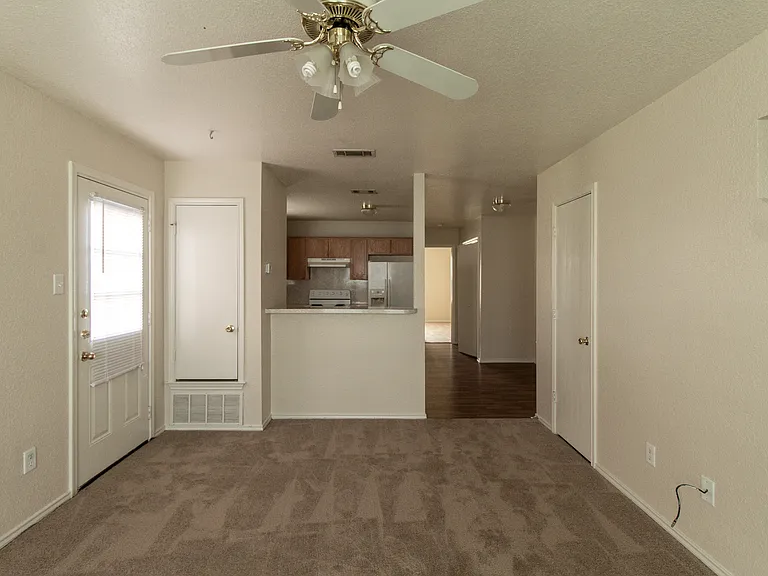 4101A Gus Dr — Photo 5