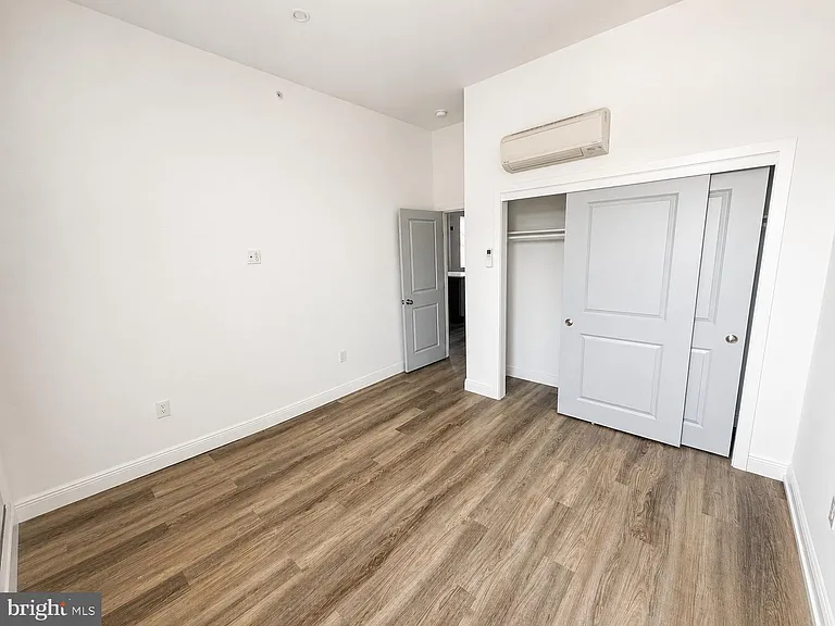 322 Vine St #2D — Photo 6