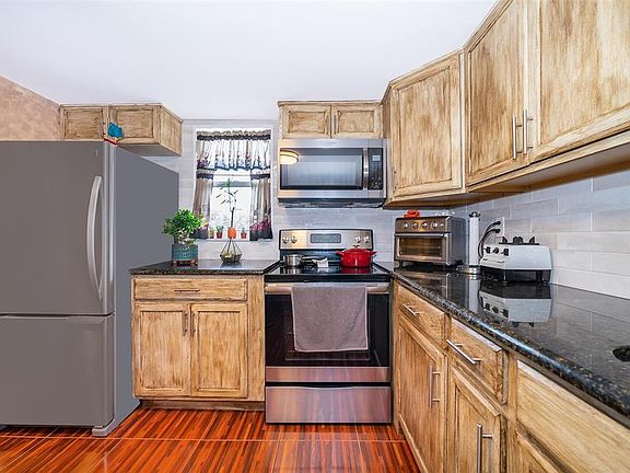 2nd image of 1808 Amberly Ave #F