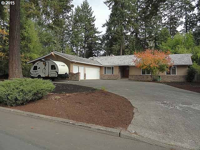 1st image of 860 SE 59th Ave