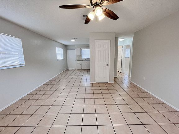 3rd image of 5723 Silver Spur Dr