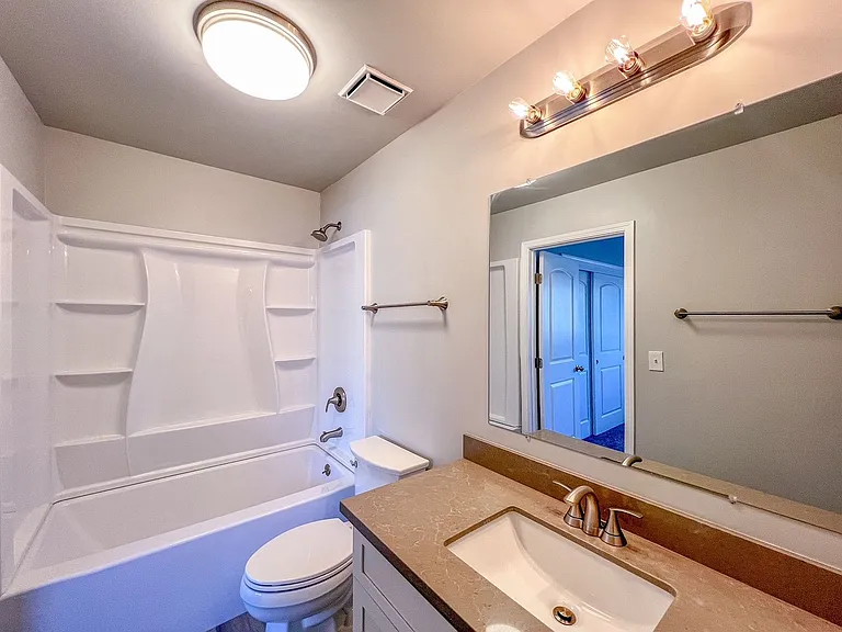 Adobe Creek Apartments — Photo 42