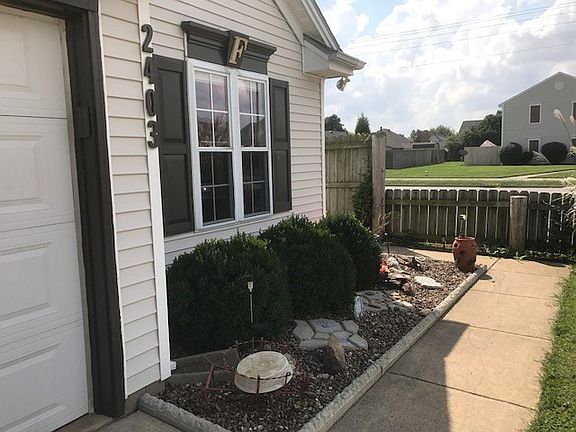 5th image of 2403 Southtown Blvd