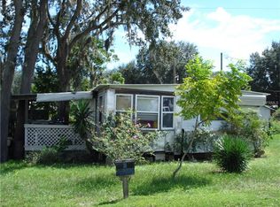 27348 Bay Ave, Okahumpka, FL 34762