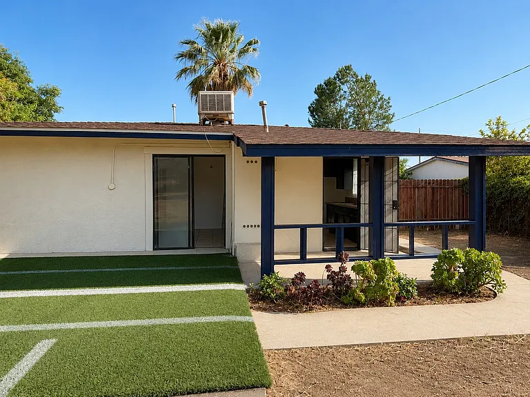27188 Messina St — Photo 12