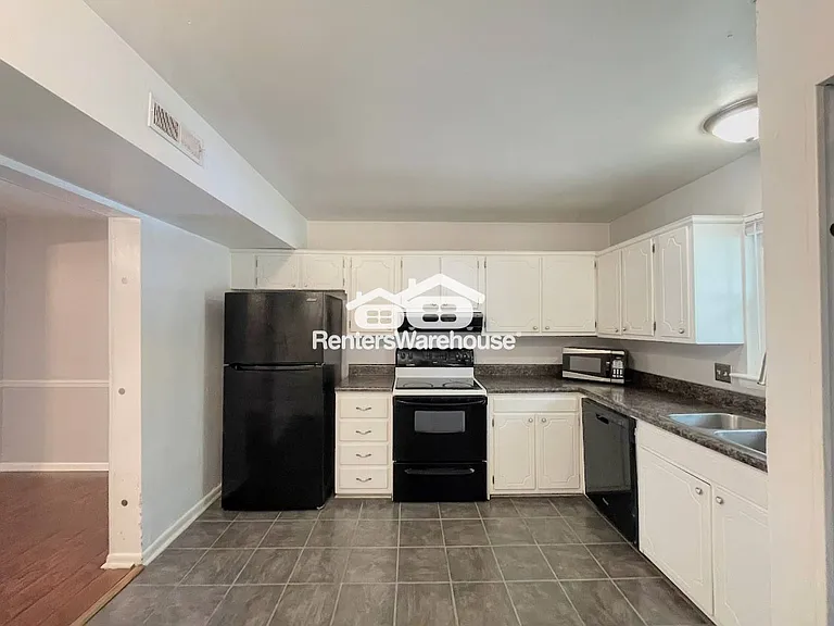 5629 Banbury Ct — Photo 5