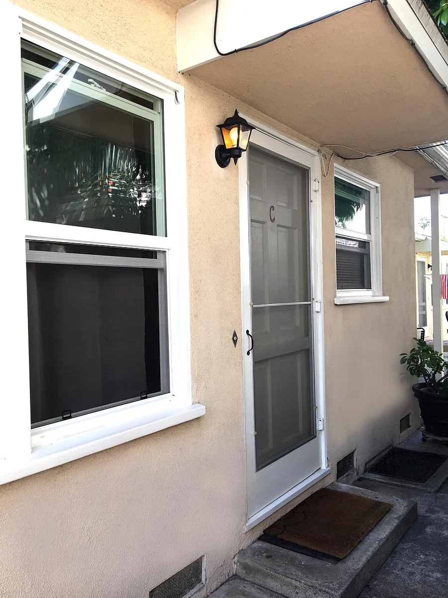 Main door entrance to unit. - 1437 Yale St #C