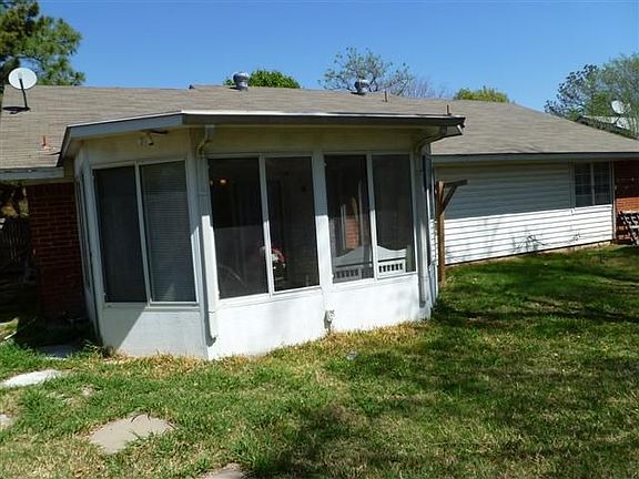 4th image of 1256 Monaco Dr