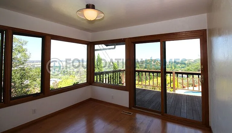 160 Kaden Dr — Photo 5