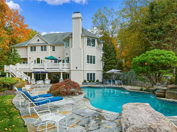 6 Hemlock Hollow, Chappaqua, NY 10514