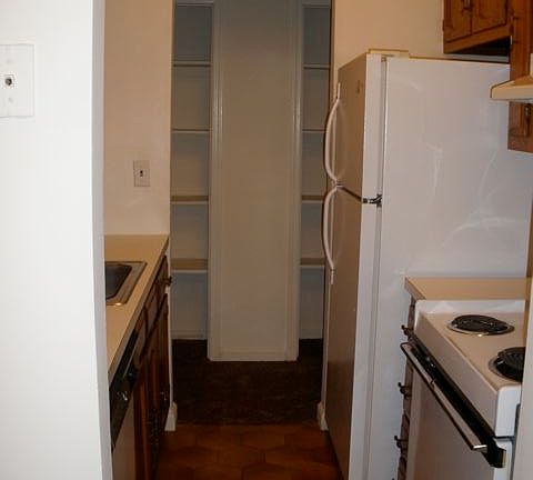 2nd image of 56 Sintsink Dr E APT H