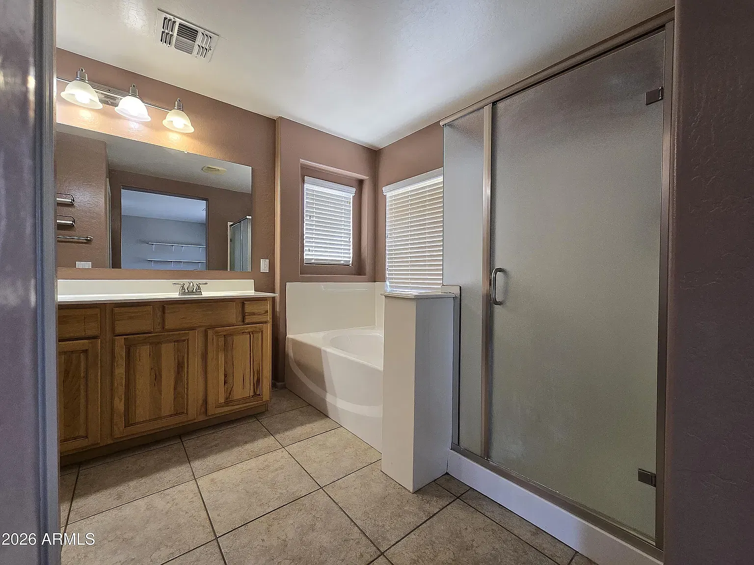 3 bed, 1564 sqft, $2,100 — Photo 4