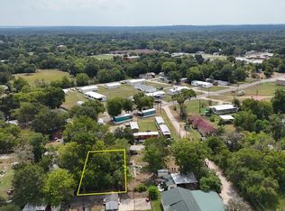 49 N Clegg St, Trinity, TX 75862