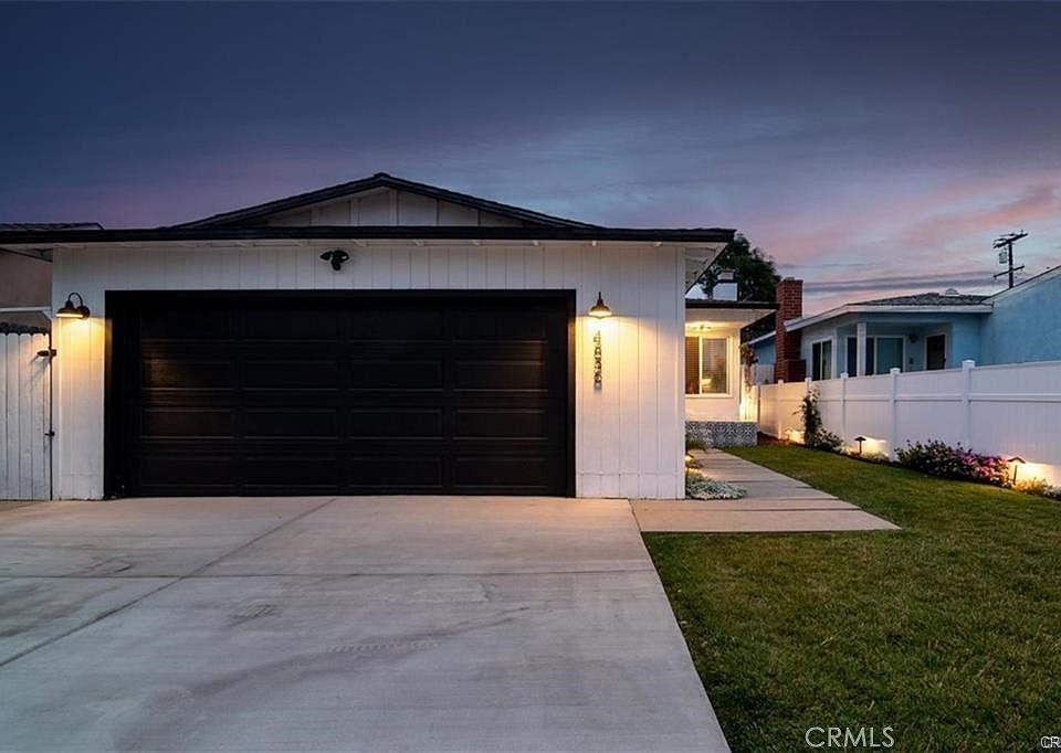 1st image of 4836 W 134th Pl