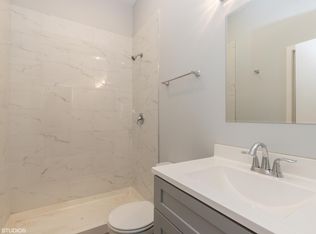 8917 Grant Ave #2B, Brookfield, IL 60513