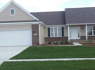 1117 Plum Grove Dr, Monroe, MI 48161