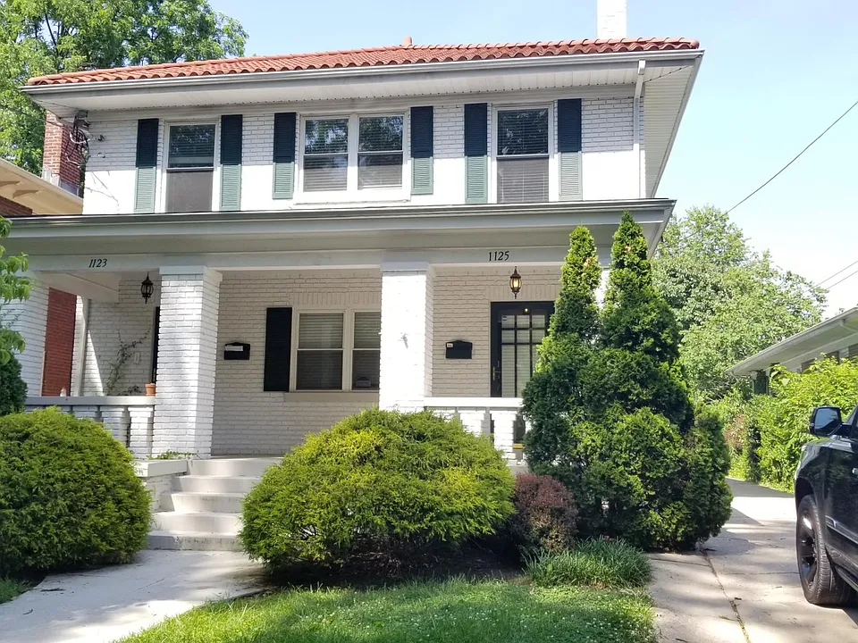 1125 Fontaine Rd