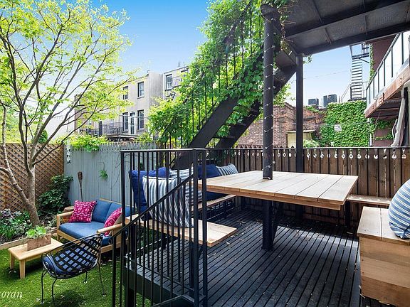 3rd image of 233 Court St #1