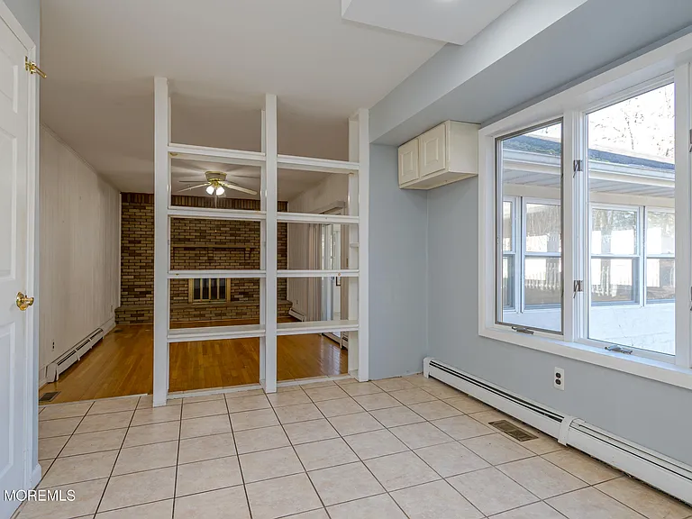 878 Green Valley Rd — Photo 8