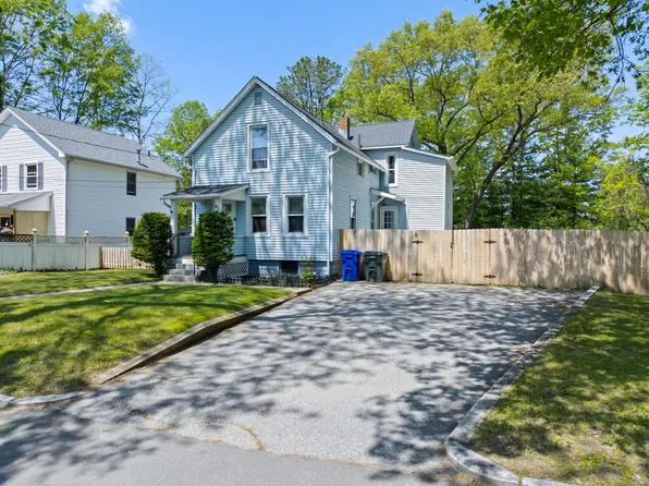 80 Brickett St, Springfield, MA 01119