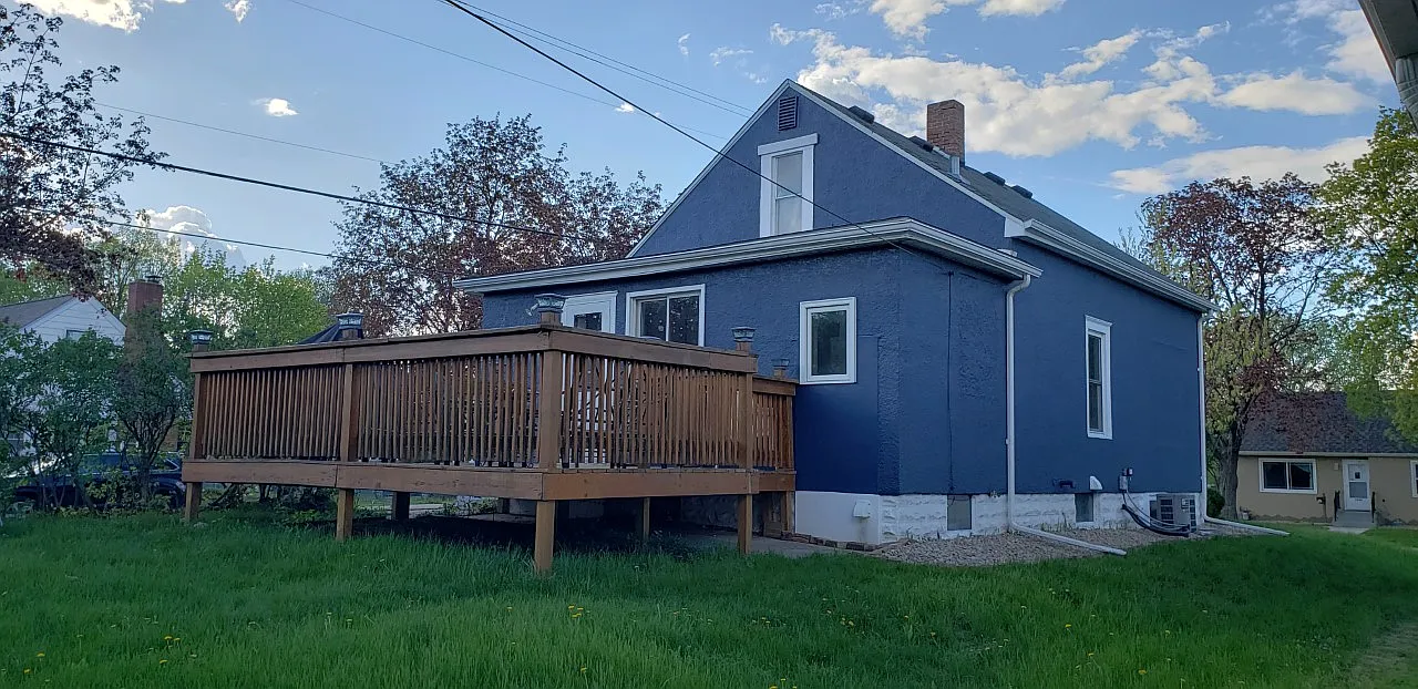 1348 6th St E — Photo 2