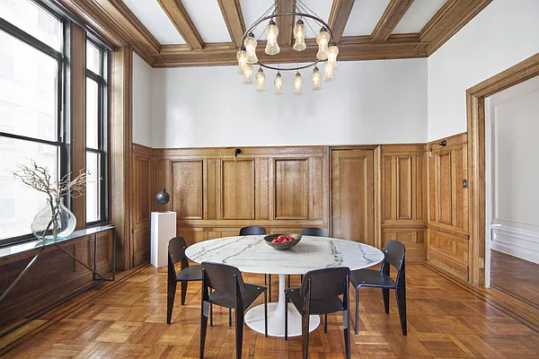 Sold by Stribling | media 4