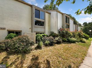 18805 Walkers Choice Rd, Montgomery Village, MD 20886