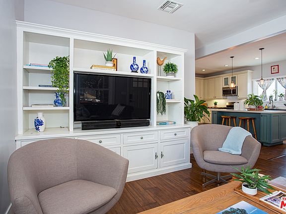 4th image of 5818 Buchanan St