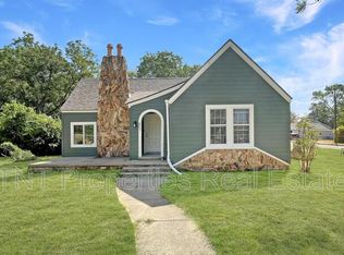 607 Cypress St, Hearne, TX 77859