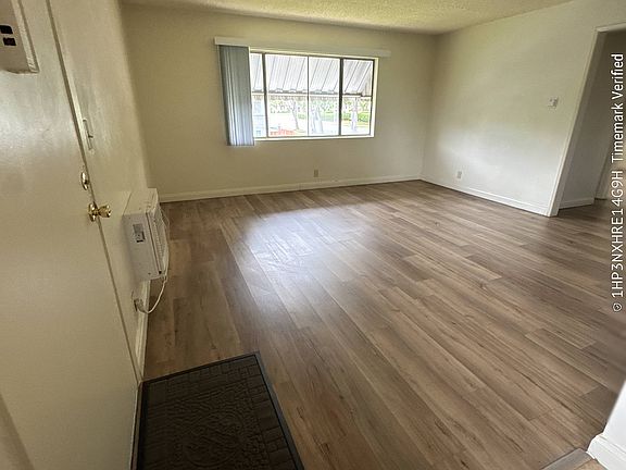 5th image of 780 Spruce Ave APT 24