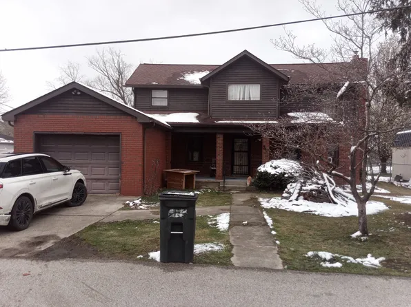 30 1st Ave, Saint Albans, WV 25177