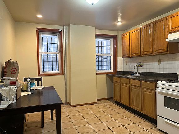 Huge Eat in Kitchen