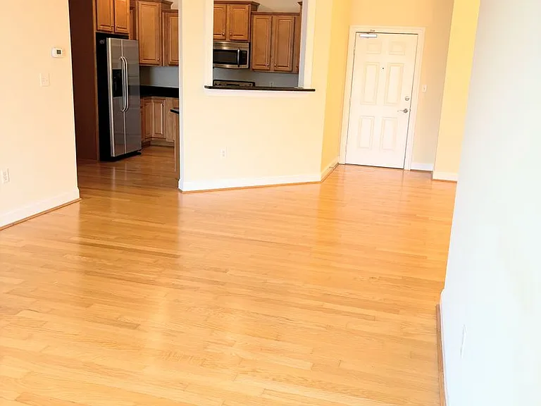 5215 Center St #402 — Photo 6