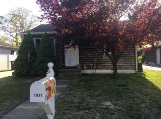 1911 Cottage Pl, Wall Township, NJ 07719