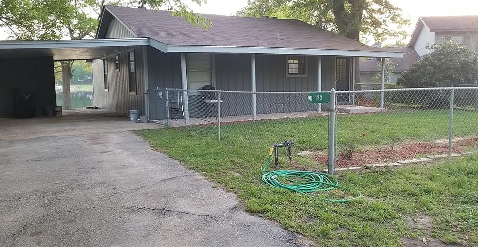 1st image of 123 Robinhood Ln W