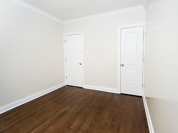 4th image of 3815-23 N Greenview Ave #3815-2E