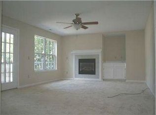 181 Driftwood Dr, Chesapeake, VA 23320