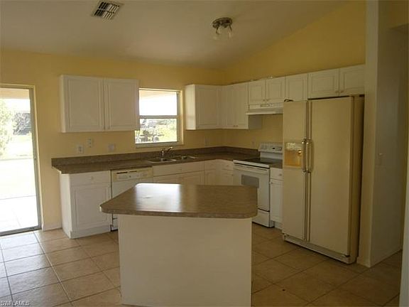 4th image of 3212 17th St SW