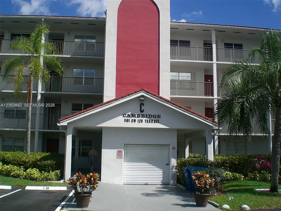 1101 SW 128th Ter #405C