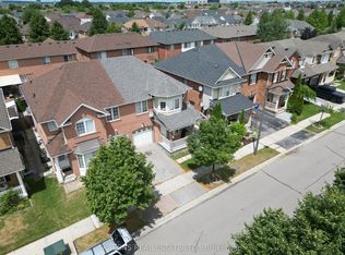 718 Irving Ter, Milton, ON L9T6H3